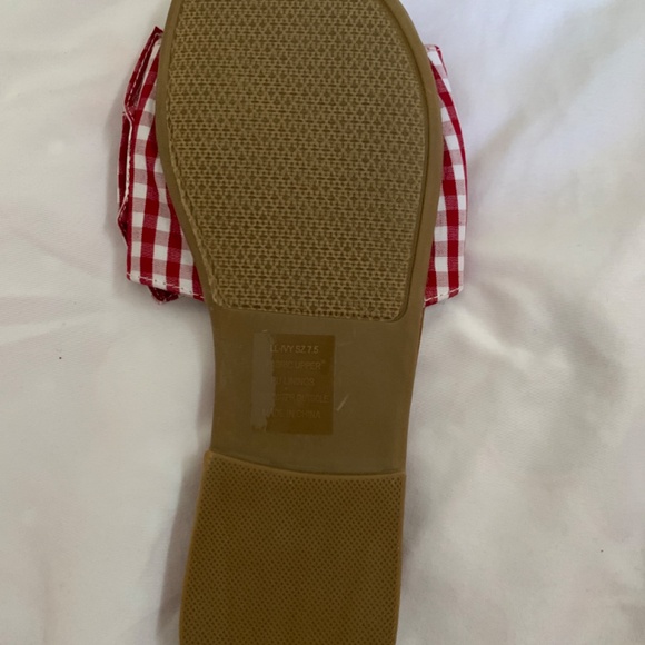 Gingham Bow Sandals - Picture 3 of 3